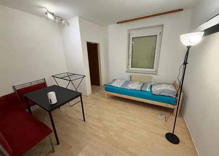 Апартаменты Praktisches City-apartment In Zentraler Lage